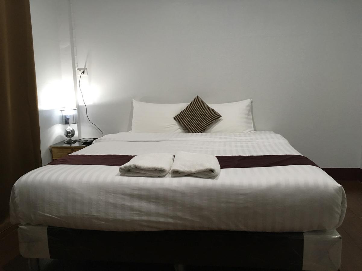 Y&N House Hotel Prachuap Khiri Khan Luaran gambar
